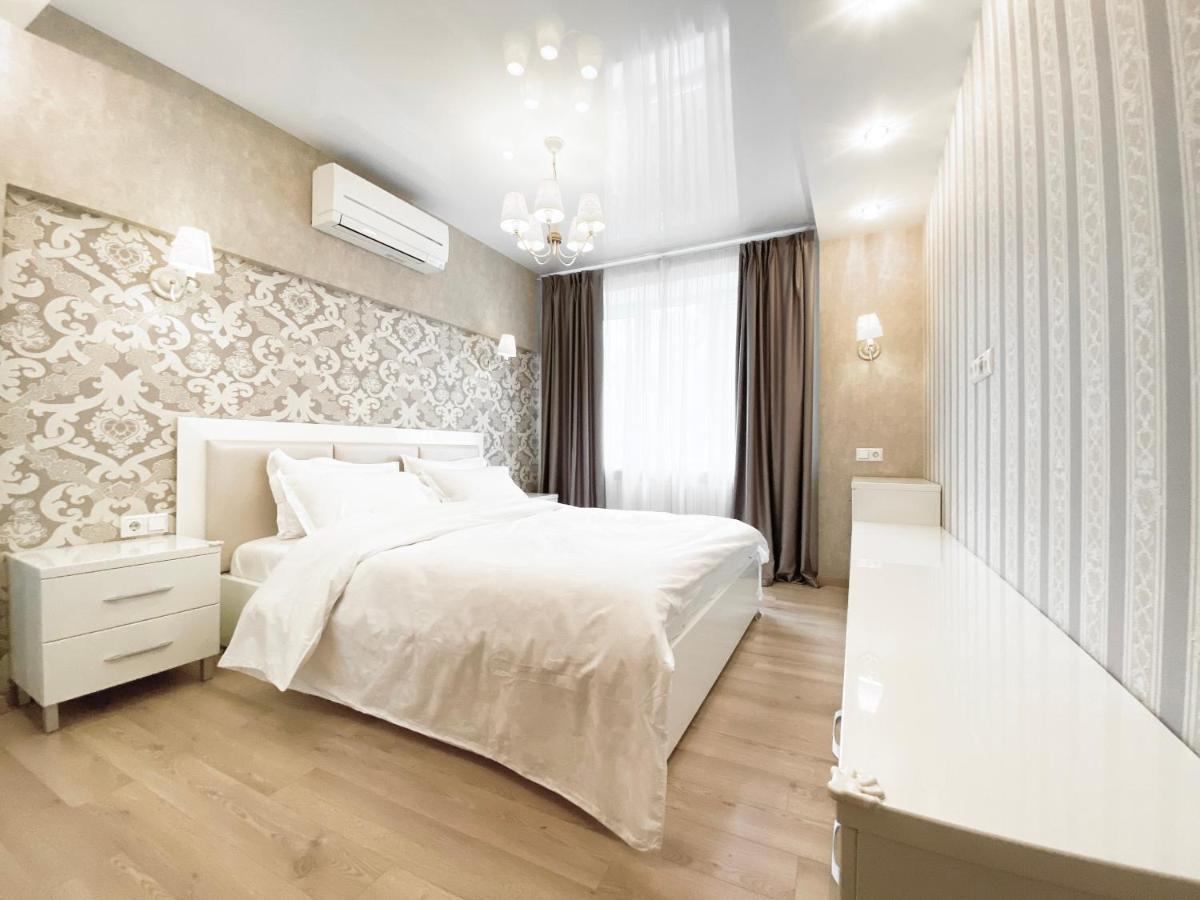 2-Bedroom Apartment Most City Area, Ekaterynoslav Square Dnipro Bagian luar foto