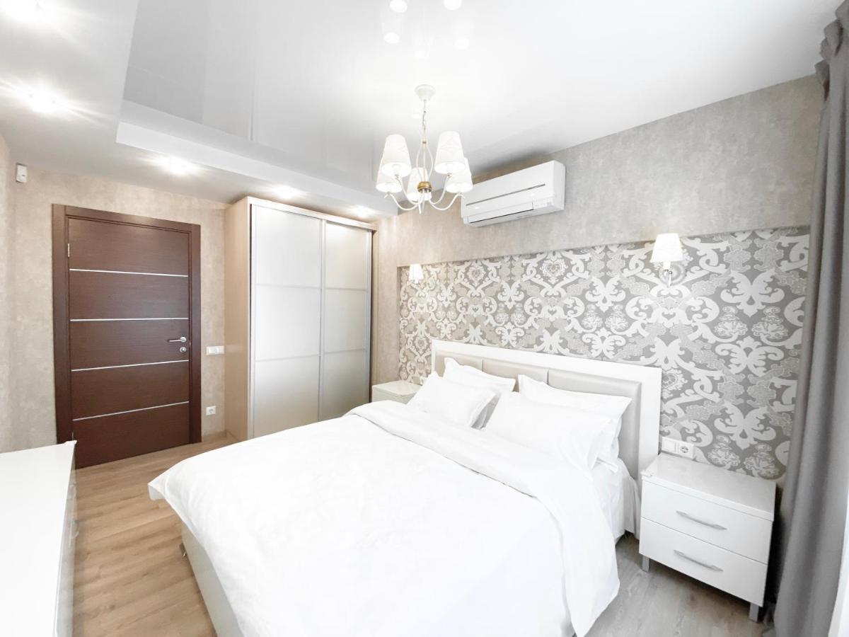2-Bedroom Apartment Most City Area, Ekaterynoslav Square Dnipro Bagian luar foto